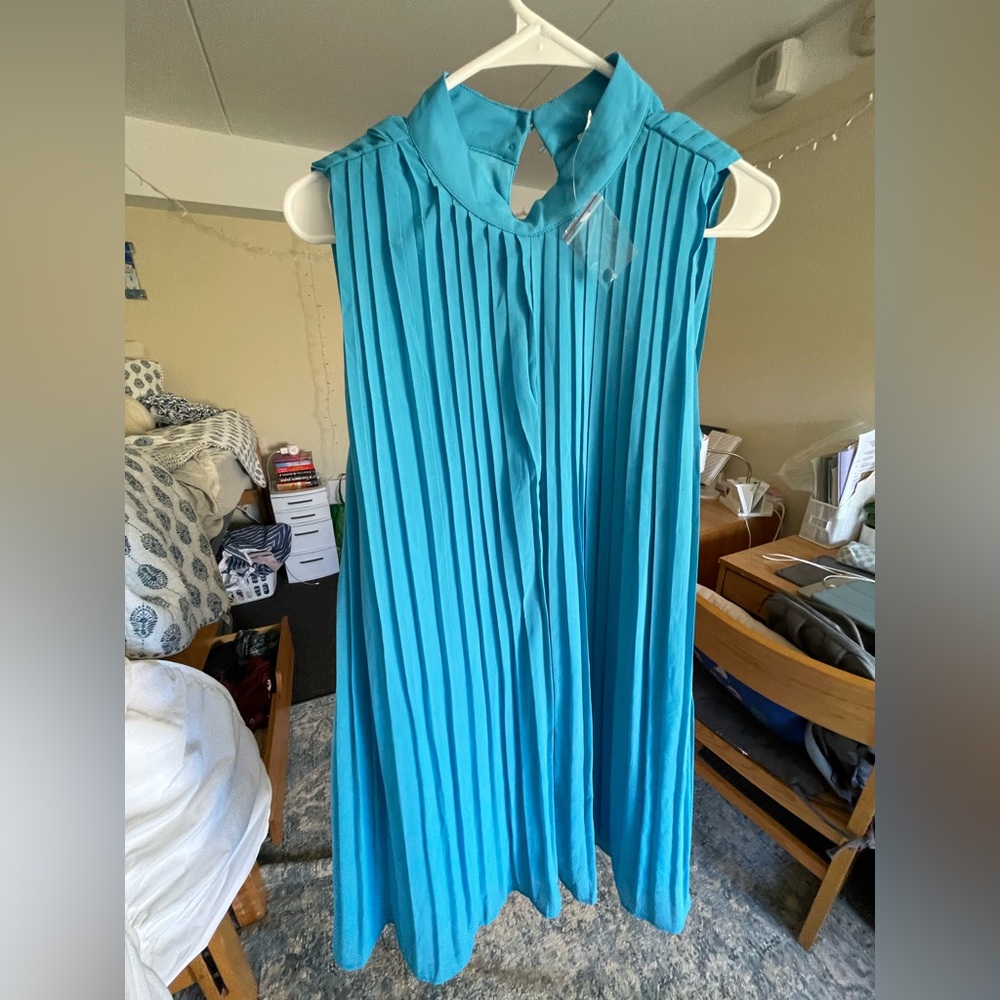 Elegant Blue Pleated Dress